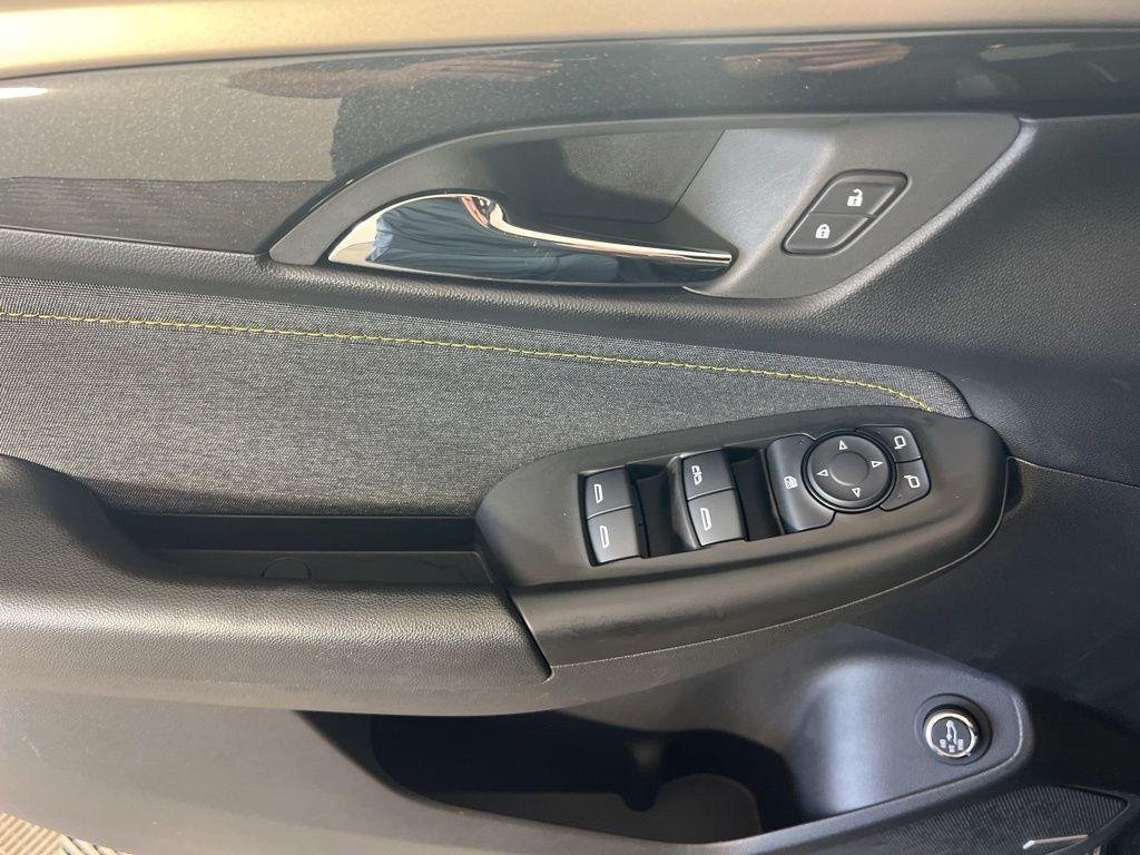 Used 2026 Mosaic Black Metallic Chevrolet ACTIV image 6
