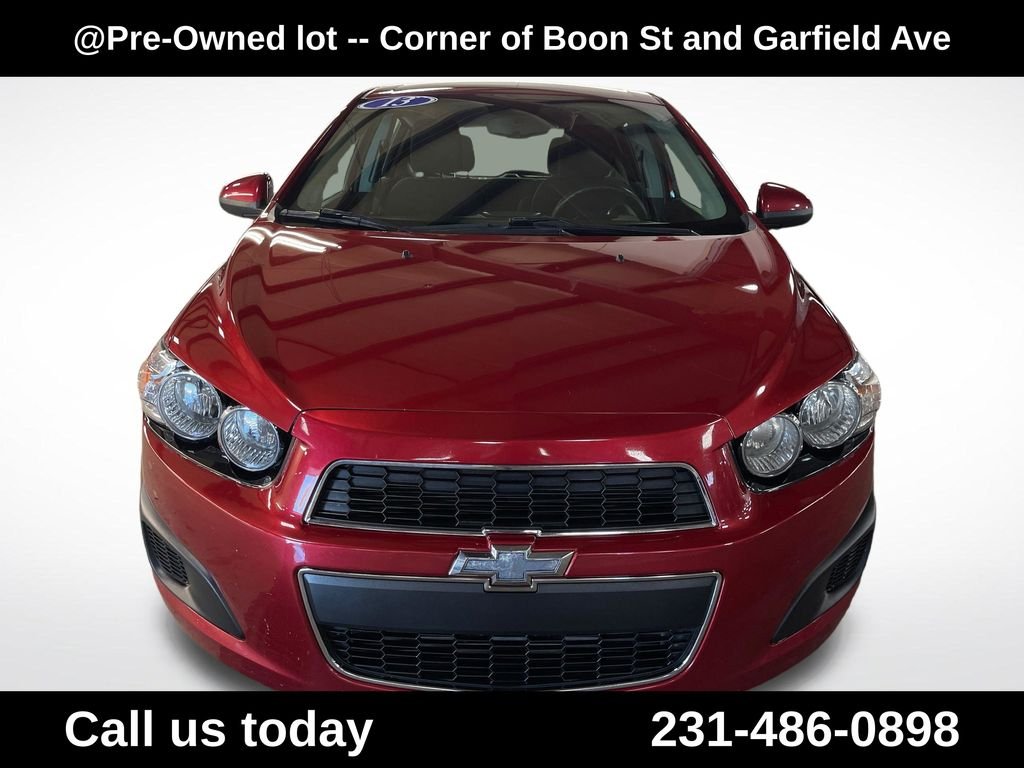 Used 2013 Red Chevrolet LT image 8