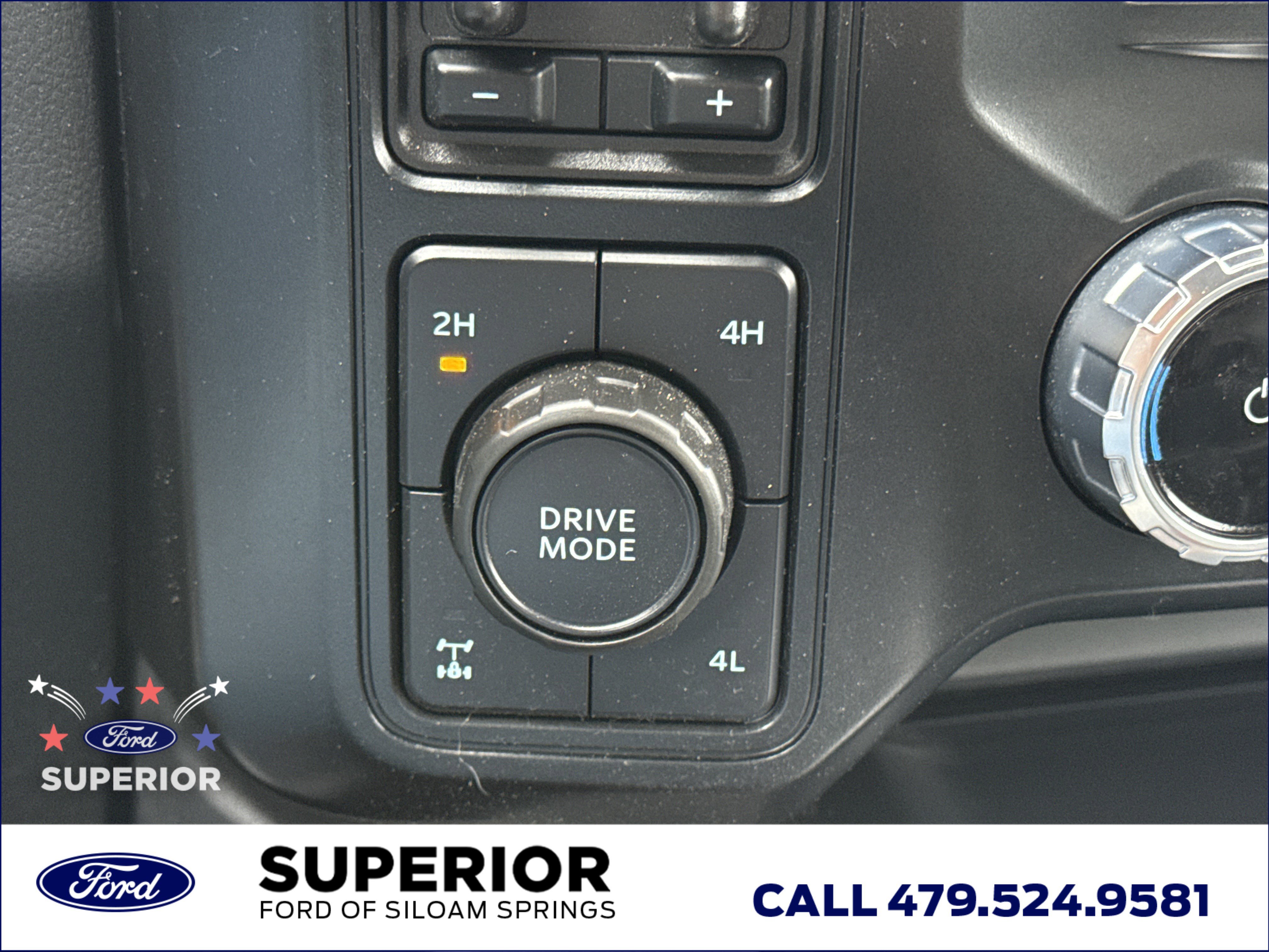 Used 2025 Star White Ford Lariat 4WD image 24