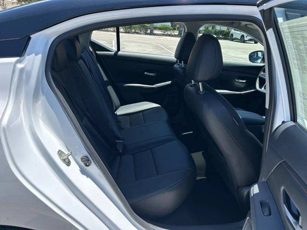 2025 Nissan Sentra SR - Photo 45