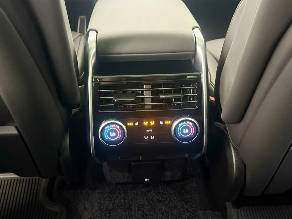 New 2026 Varesine Blue Land Rover SE image 25