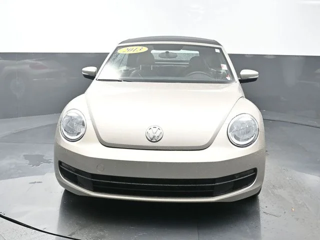 Used 2013 Silver Volkswagen 2.5L image 2