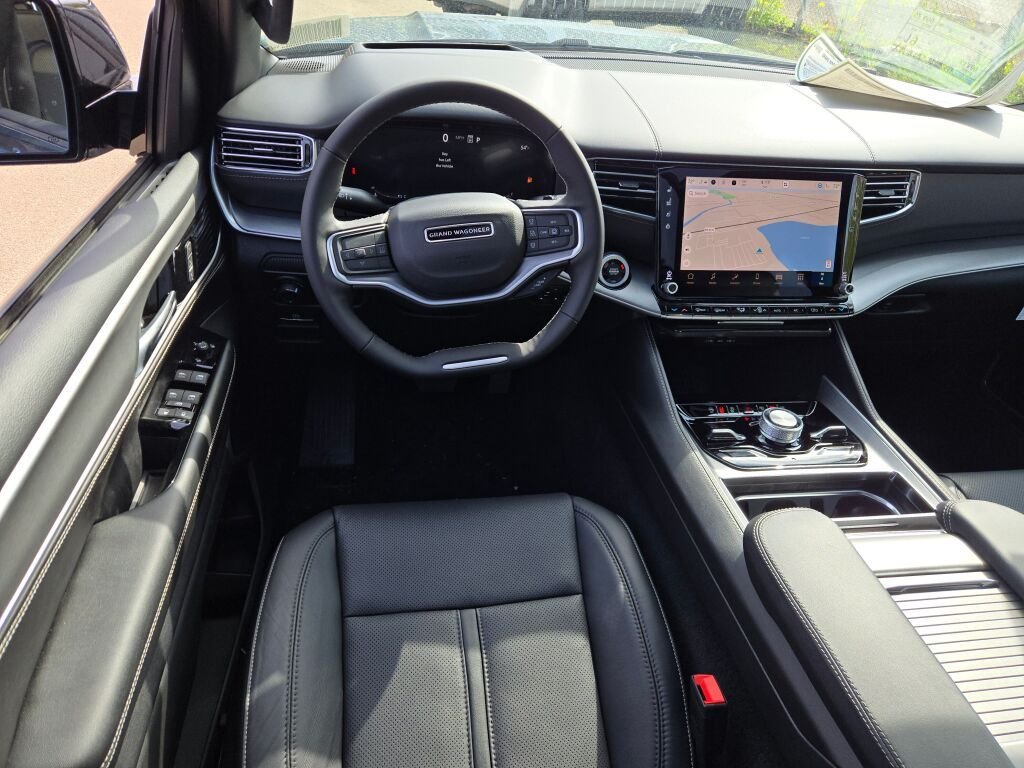 New 2026 Steel Blue Exterior Paint Jeep Limited Reserve image 2