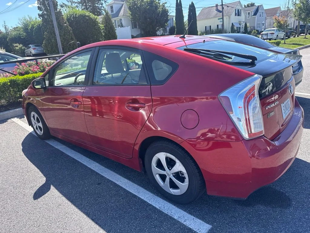 Used 2012 Red Toyota Two image 3