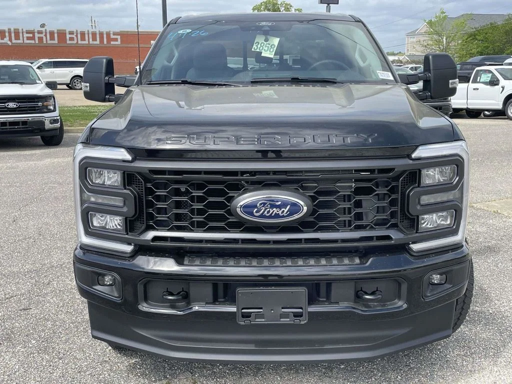 New 2026 Black Ford XL image 8