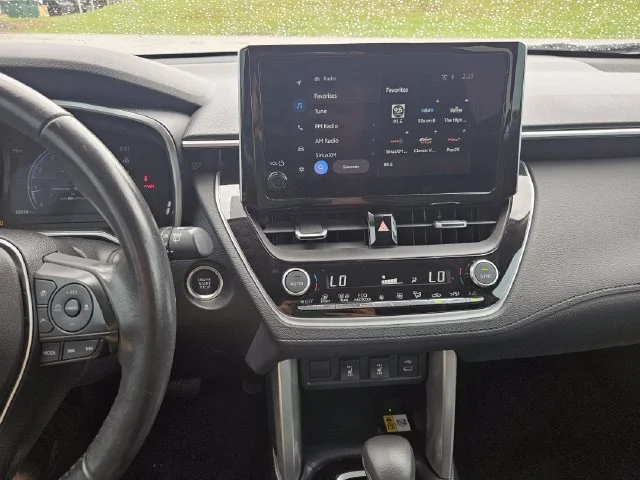 Used 2023 Red Toyota XLE image 17