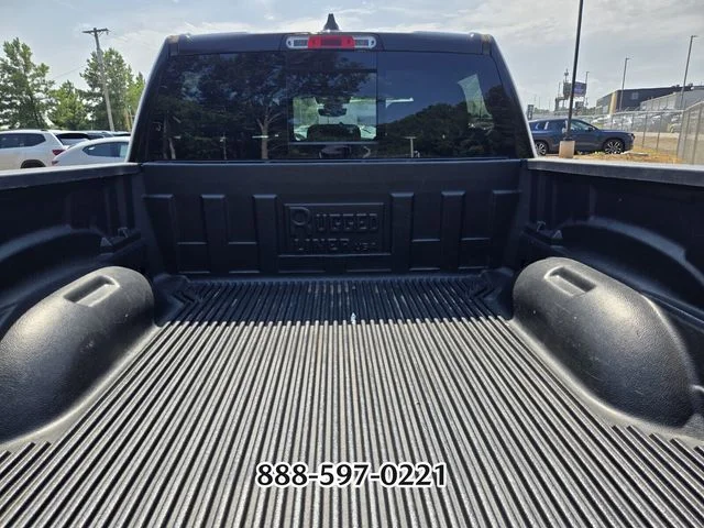 Used 2019 Diamond Black RAM BIG HORN/LONE STAR image 17