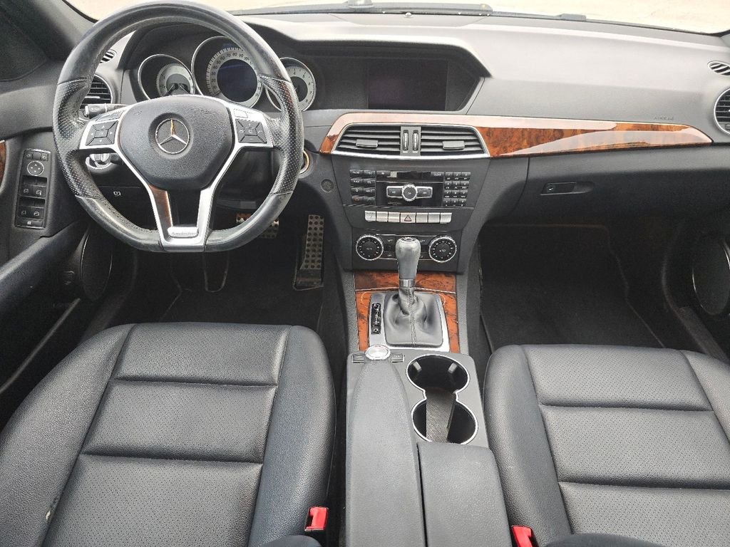 Used 2013  Mercedes-Benz C 300 image 19