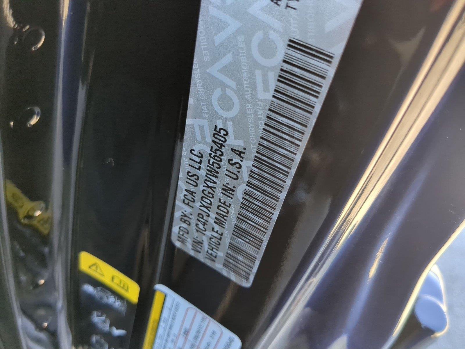 New 2027 Black Clear-Coat Paint Jeep Rewind image 20