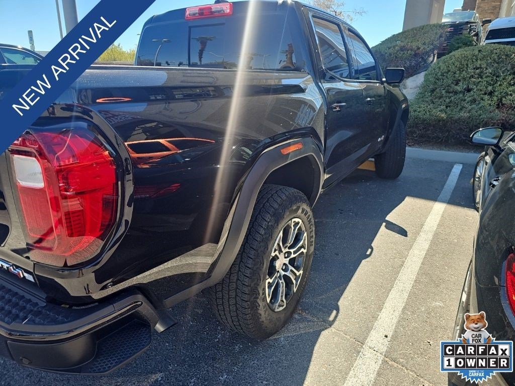 Used 2025 Onyx Black GMC AT4 image 26
