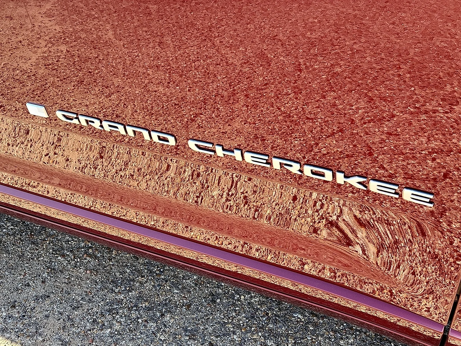 New 2025 Red Jeep L OVERLAND 4X4 image 8