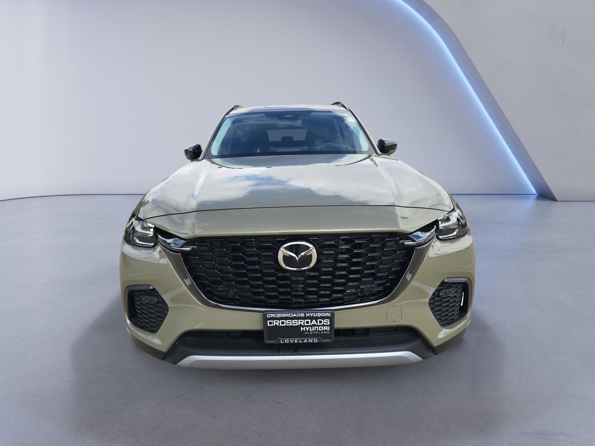 Used 2025 Zircon Sand Metallic Mazda Premium Package image 9