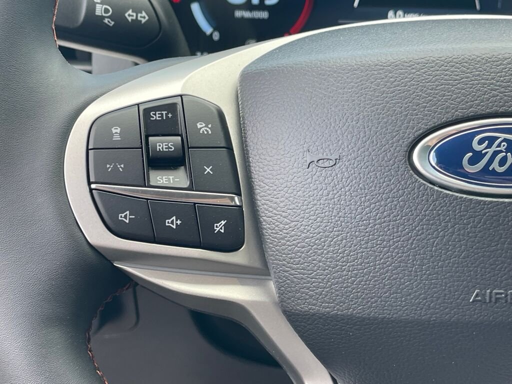 New 2026 Vapor Blue Metallic Ford Active w/200A Pkg image 17