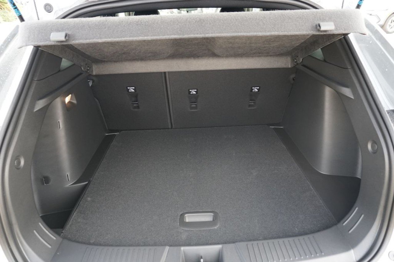 New 2026 Sterling Gray Metallic Chevrolet 2RS image 9