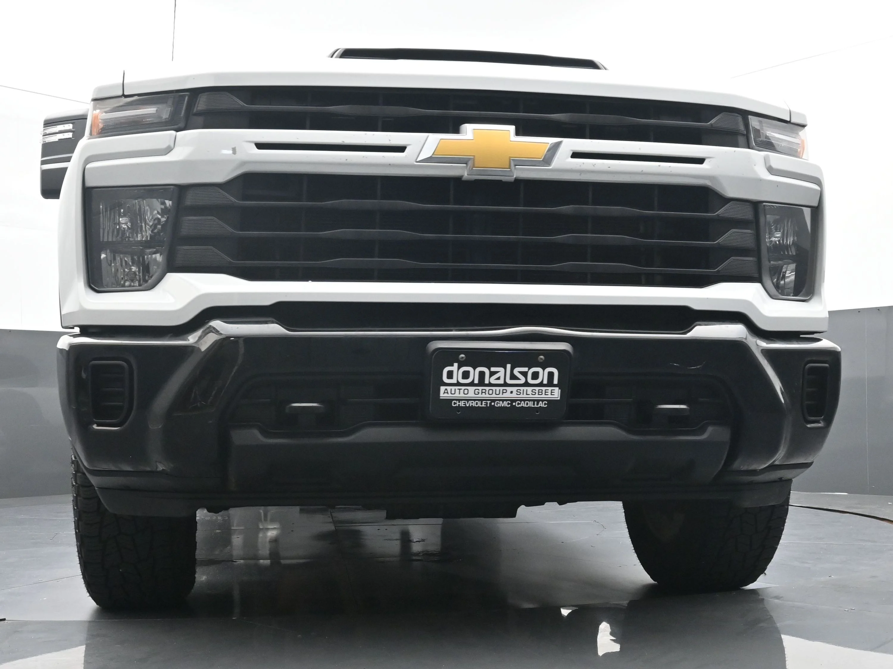 Used 2024 Summit White Chevrolet Custom image 15
