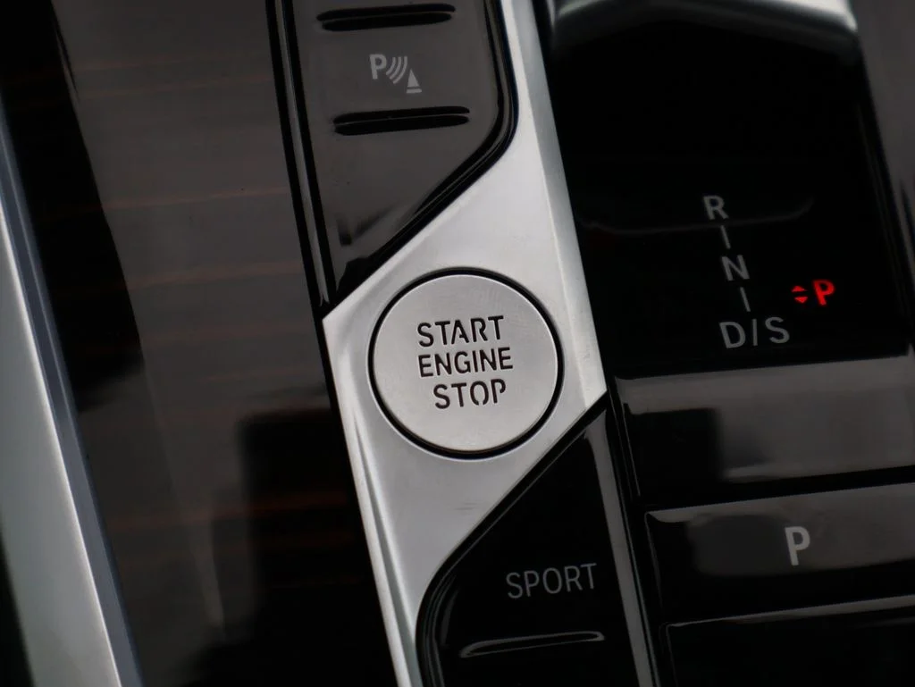 New 2026 White BMW xDrive40i image 29