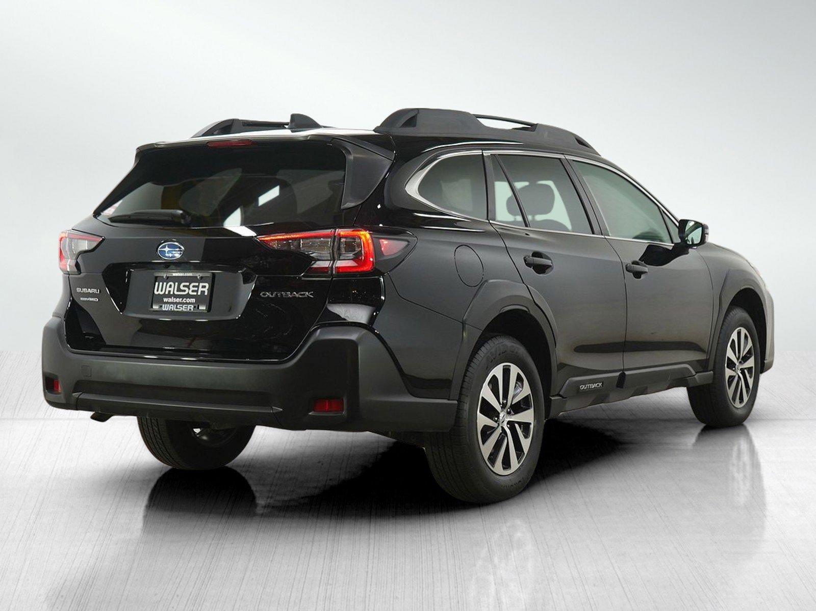Used 2023 Crystal Black Pearl Subaru Premium image 5