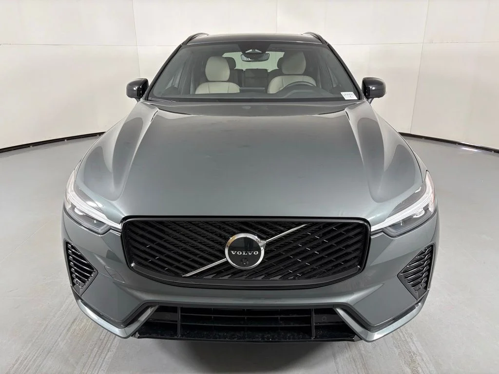 New 2026 Forest Lake Volvo Plus image 3