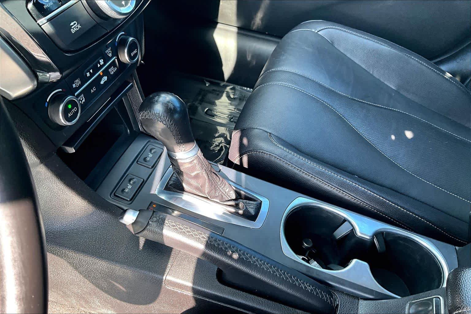 Used 2019 Modern Steel Metallic Acura w/Premium Pkg image 17