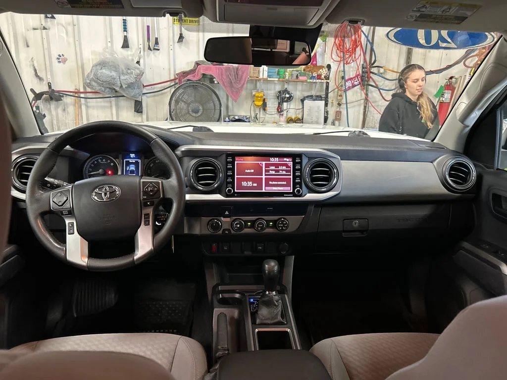 Certified Used 2020 White Toyota SR5 image 17