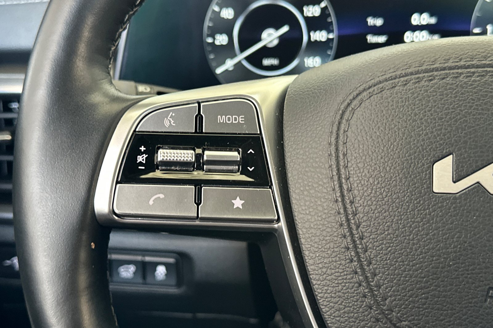 Used 2025 Gray Kia SX-Prestige X-Line image 27
