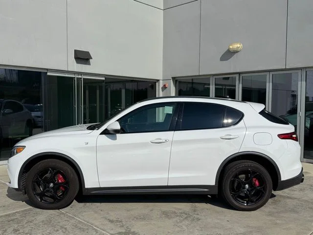 Used 2023 White Alfa Romeo Ti image 5