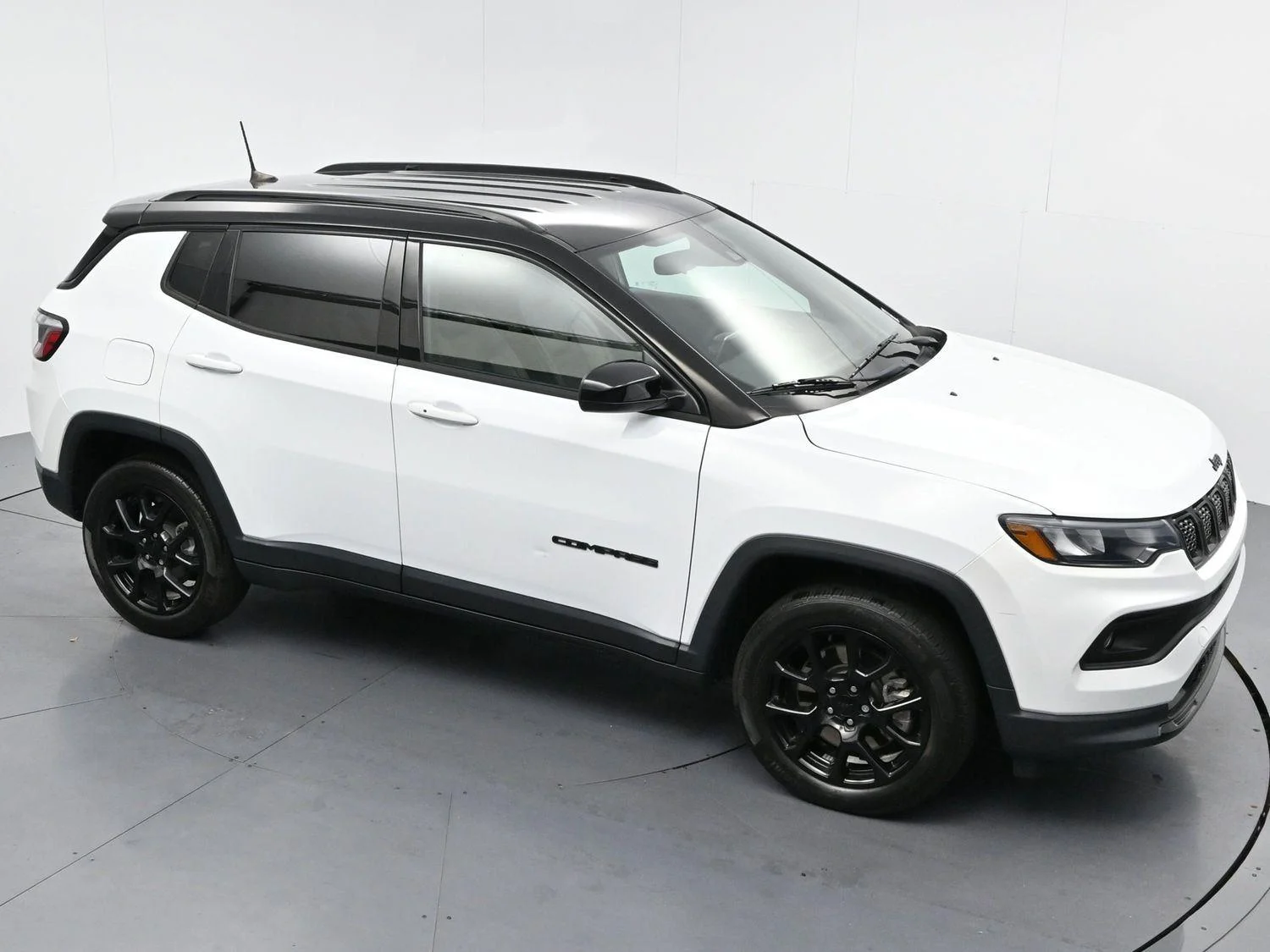 Used 2023 Bright White Clearcoat Jeep Altitude image 35