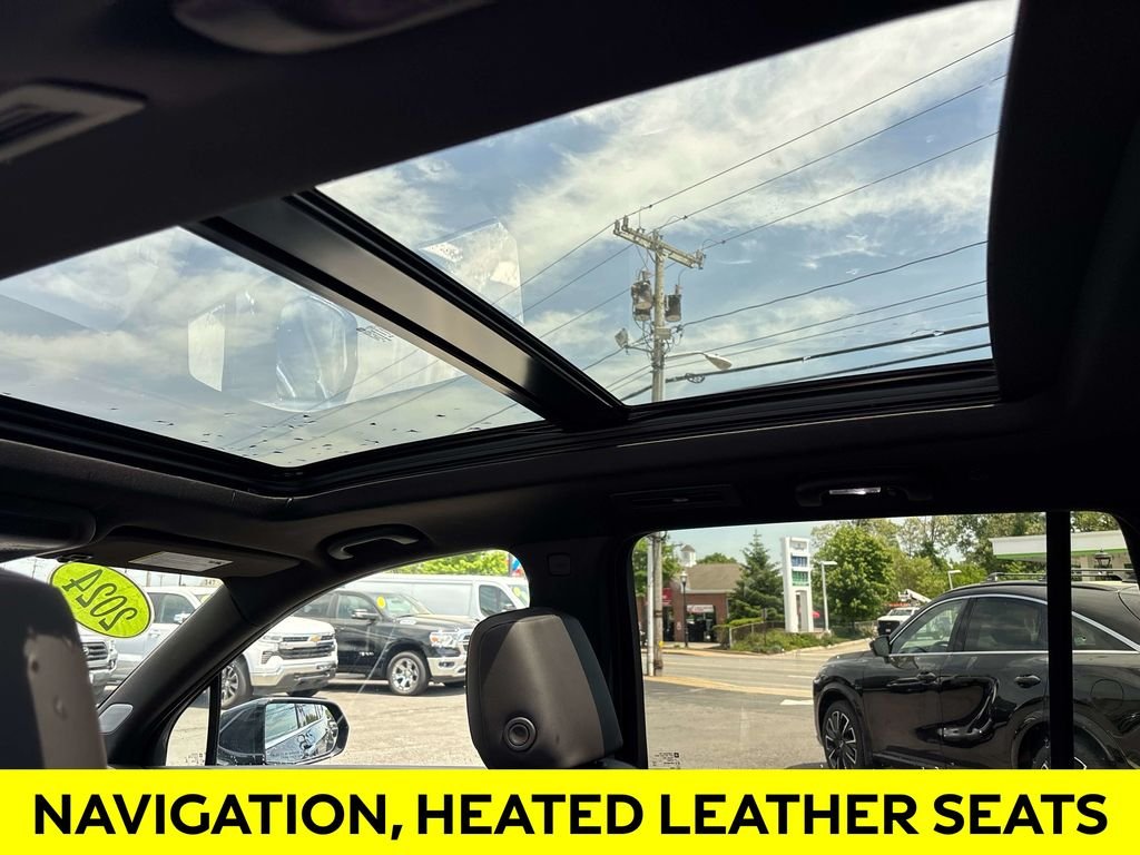 Used 2024 Green Cadillac Premium Luxury image 10