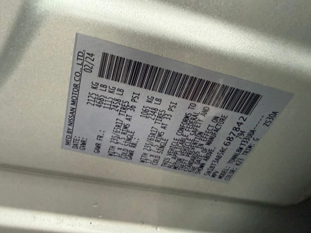 Used 2024 Silver Nissan S image 42