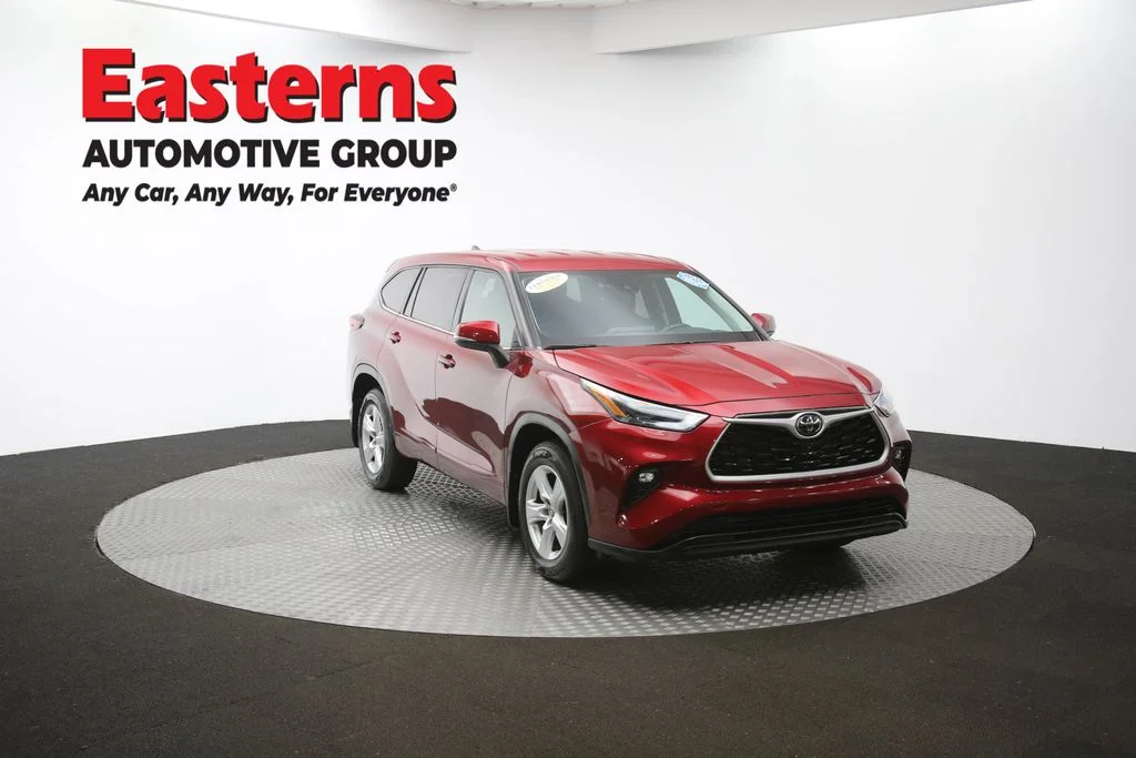 Used 2022 Red Toyota LE image 50