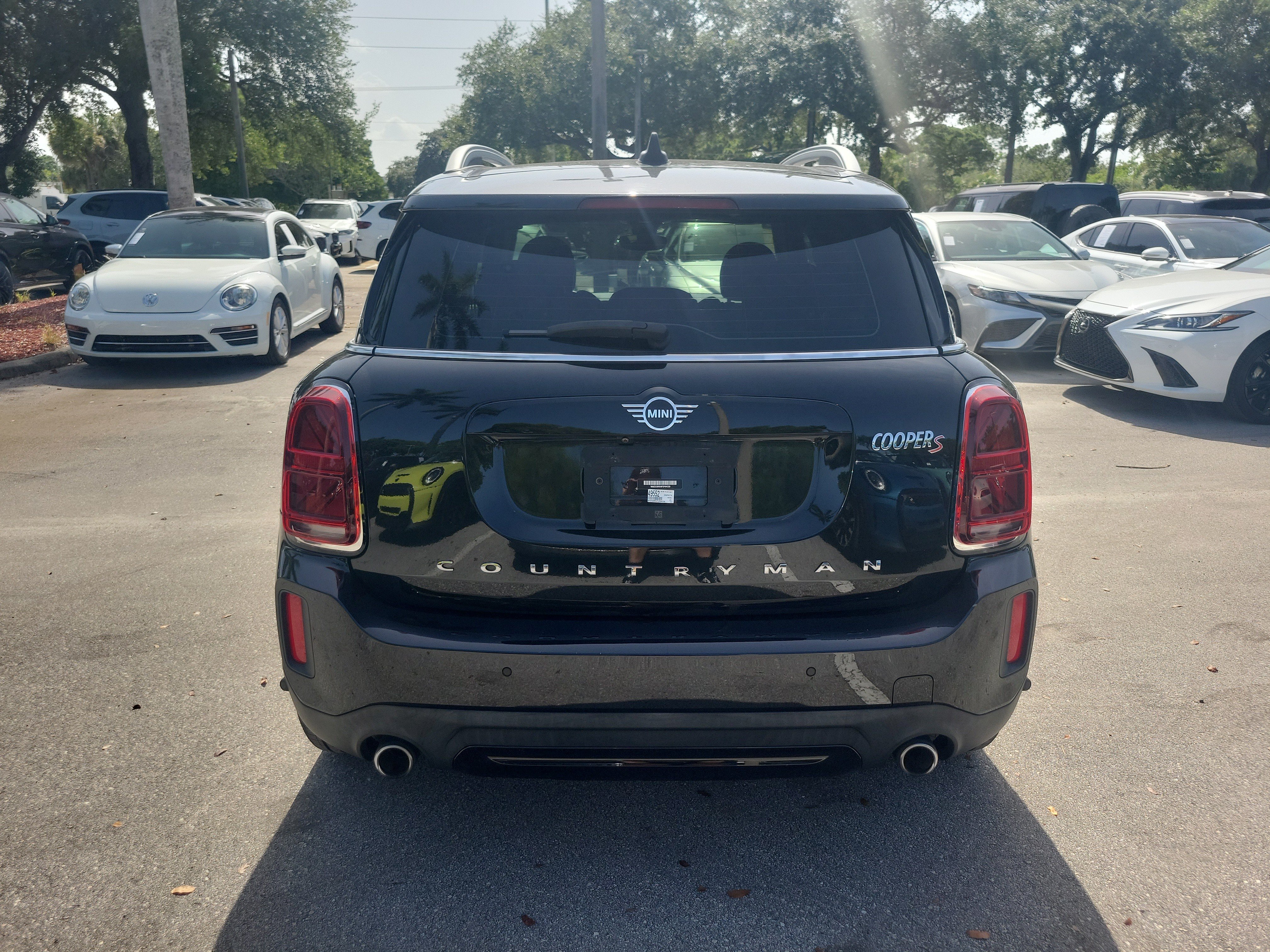 Used 2023 Midnight Black MINI Signature image 5
