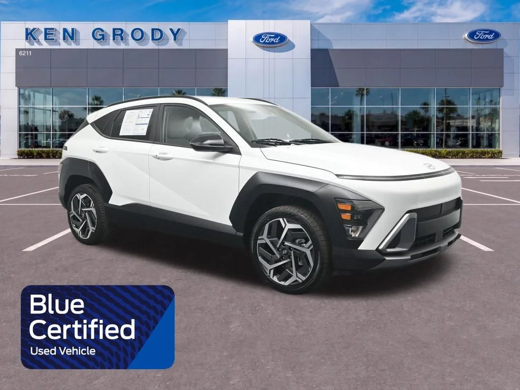 Used 2026 White Hyundai SEL Premium image 1