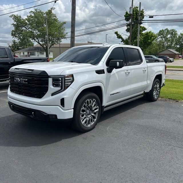 2022 GMC Sierra Denali 4WD Crew Cab Short Box's photo