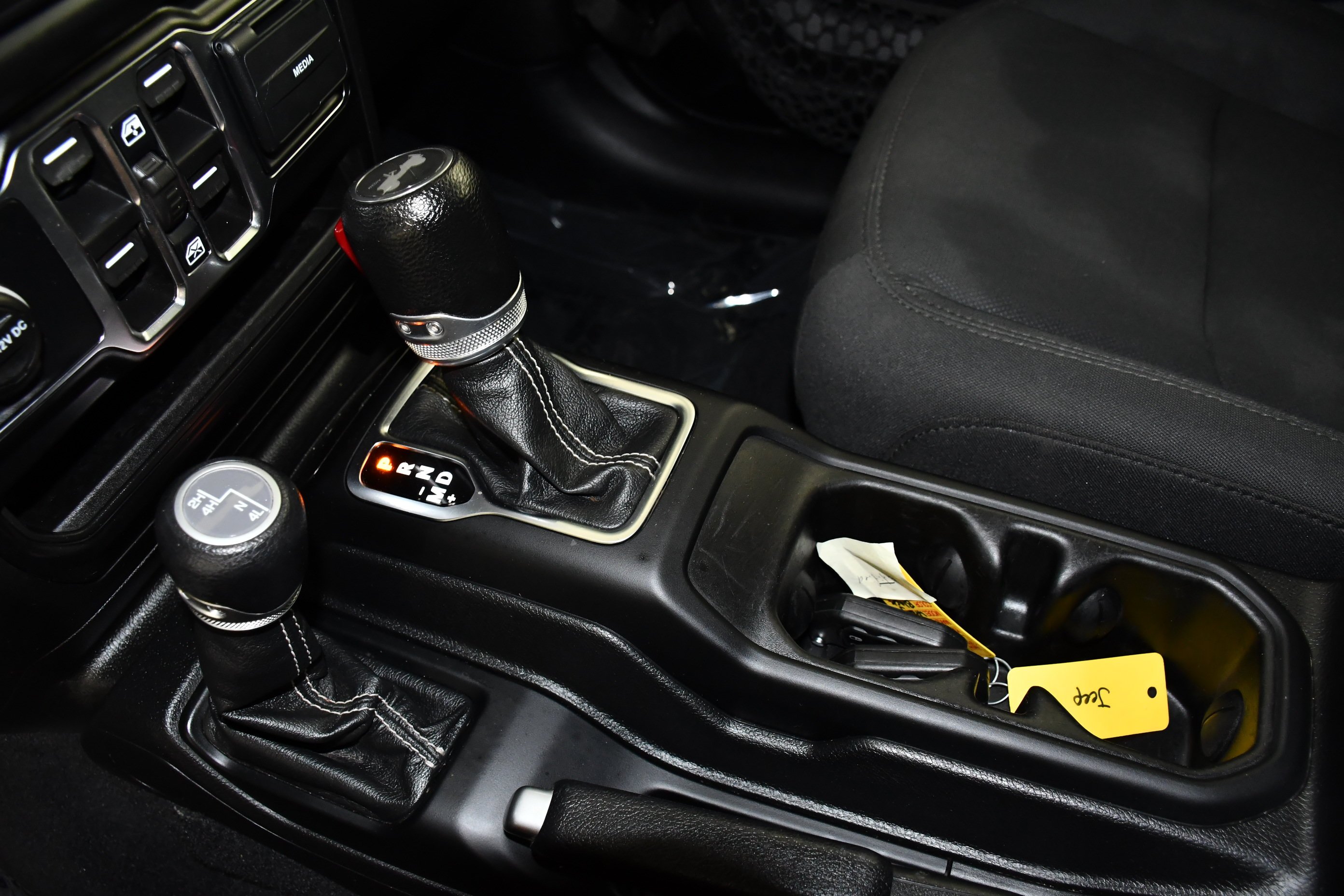 Used 2021 Black Clearcoat Jeep Unlimited Sahara image 33