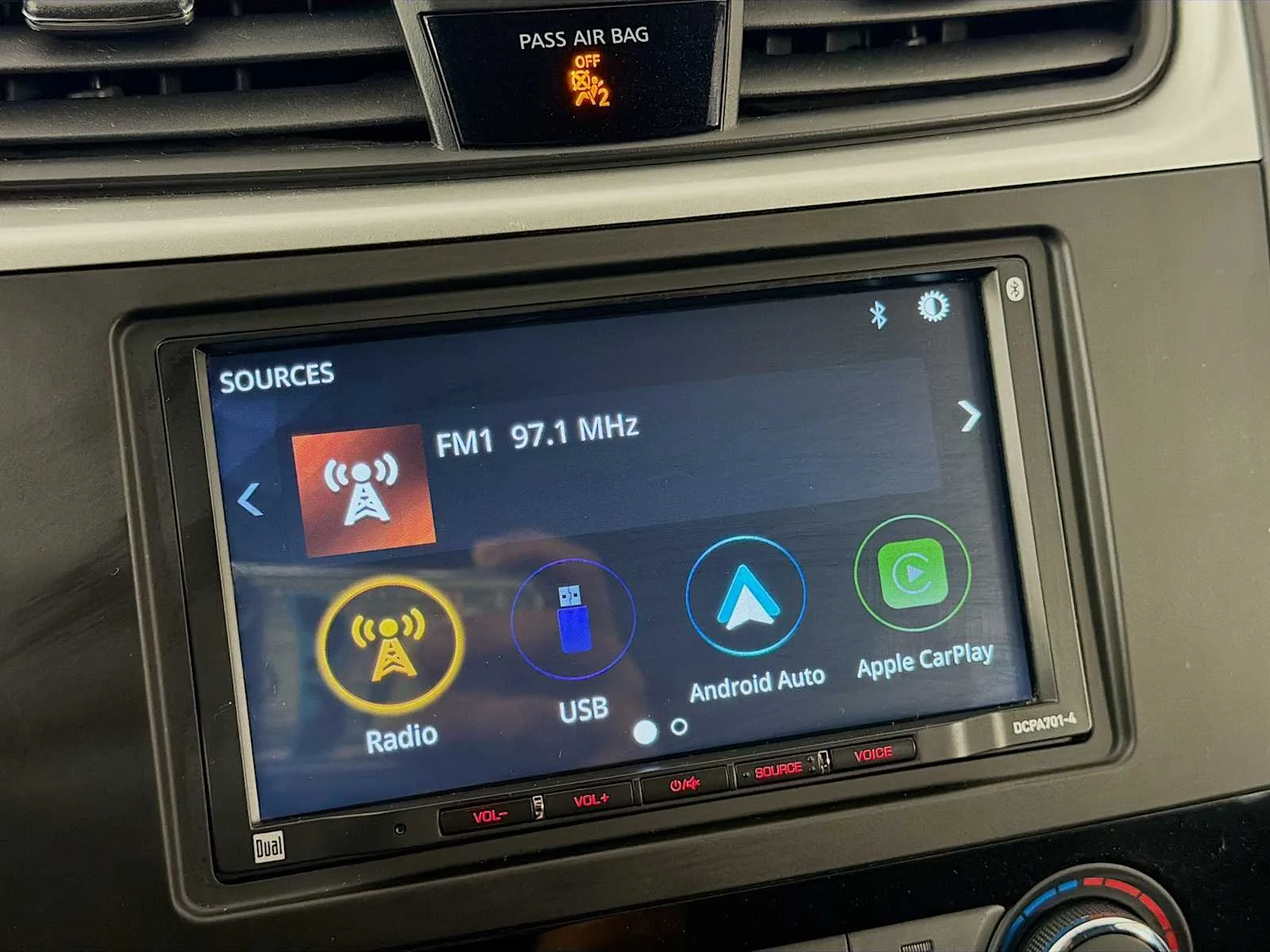 Used 2018 Super Black Nissan 2.5 SR image 12