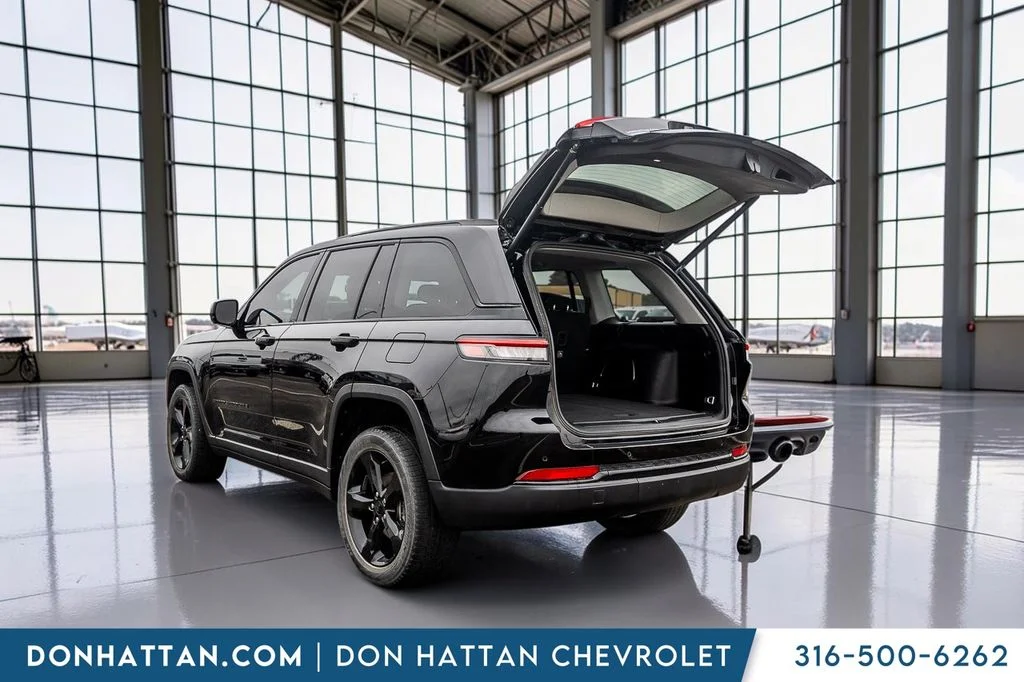 Used 2023 Black Jeep Limited image 34