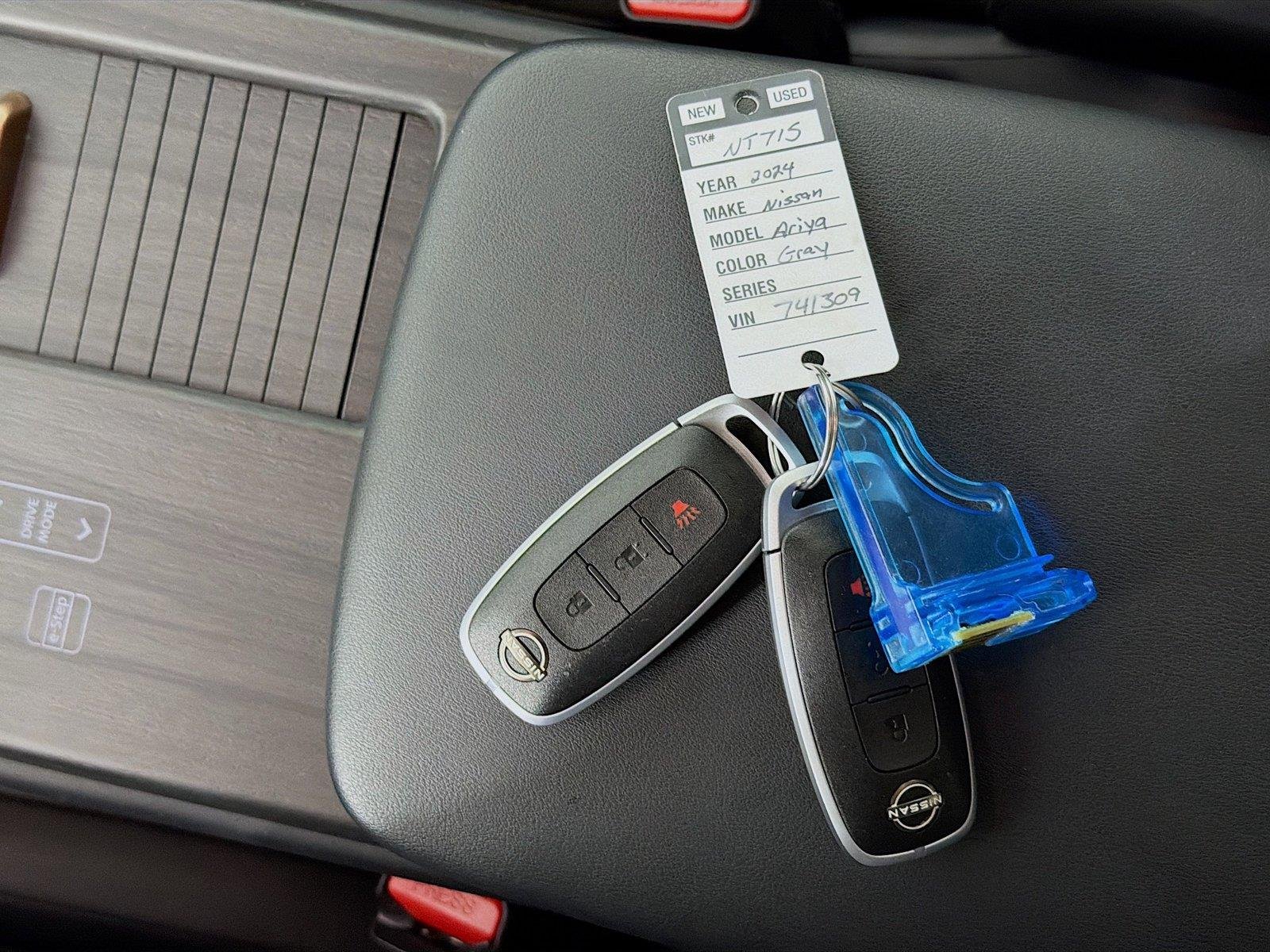 Used 2024 Boulder Gray Pearl Nissan ENGAGE+ image 4