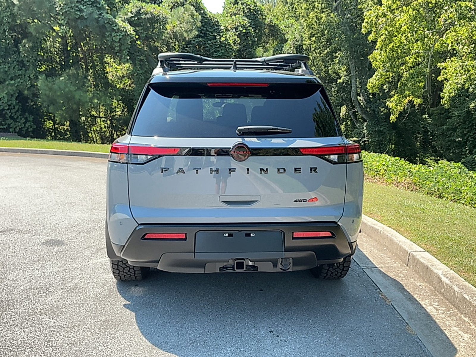 New 2026 Boulder Gray Pearl/Super Black Nissan Rock Creek image 17