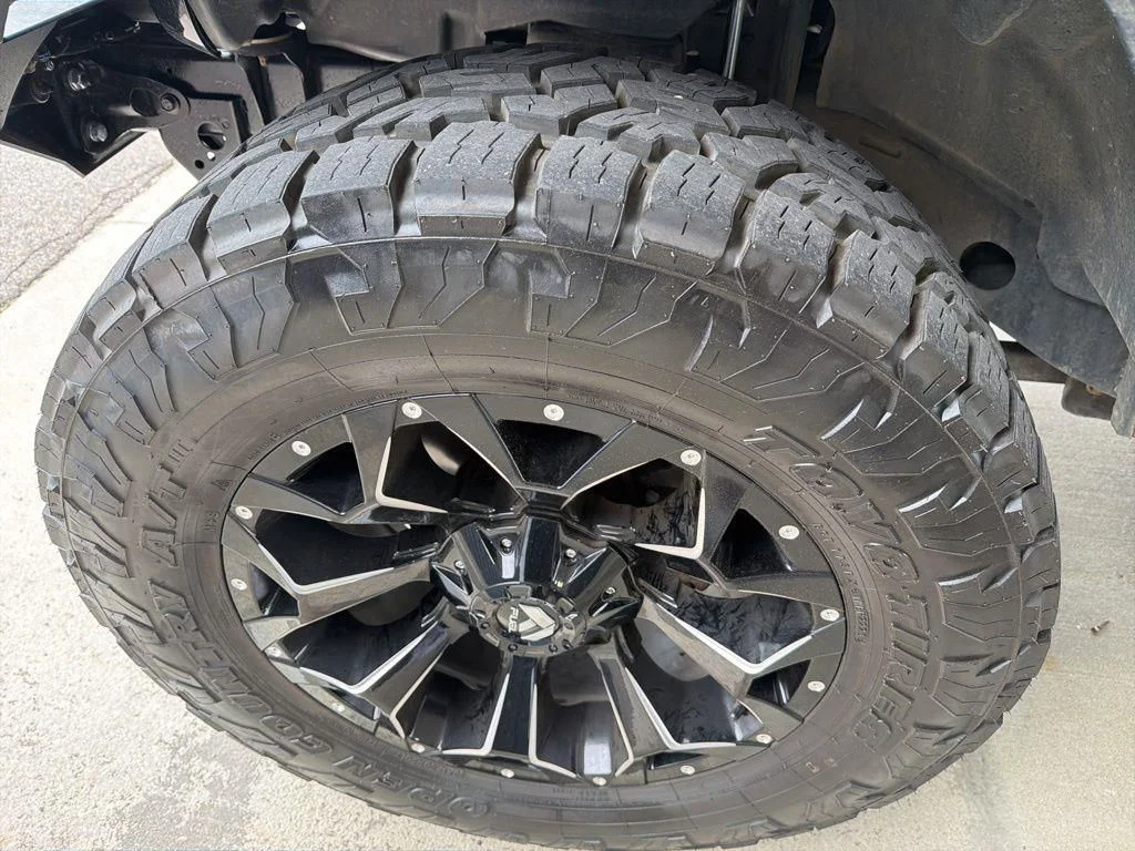 Used 2020 Black Jeep Unlimited Sahara image 12