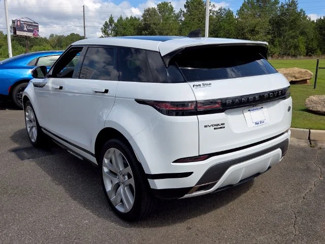 Used 2020  Land Rover R-Dynamic SE image 12