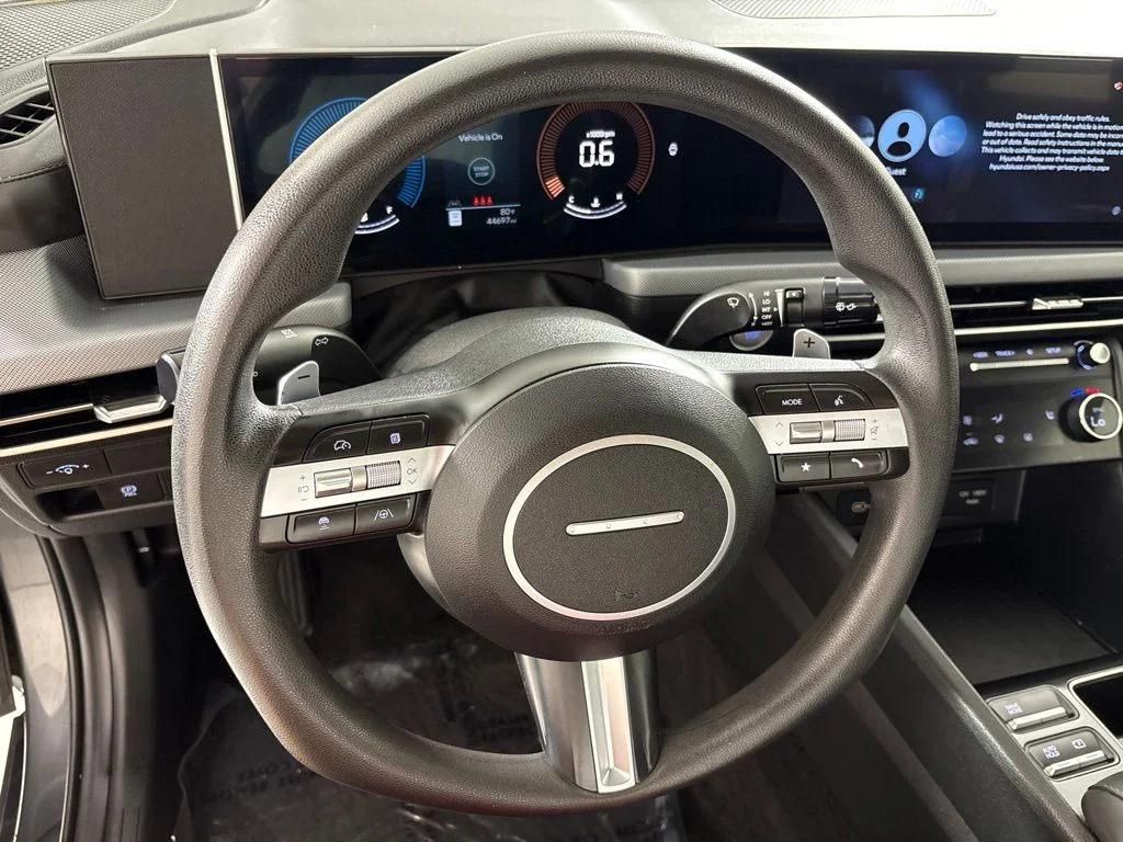 Used 2025 Gray Hyundai SEL image 21