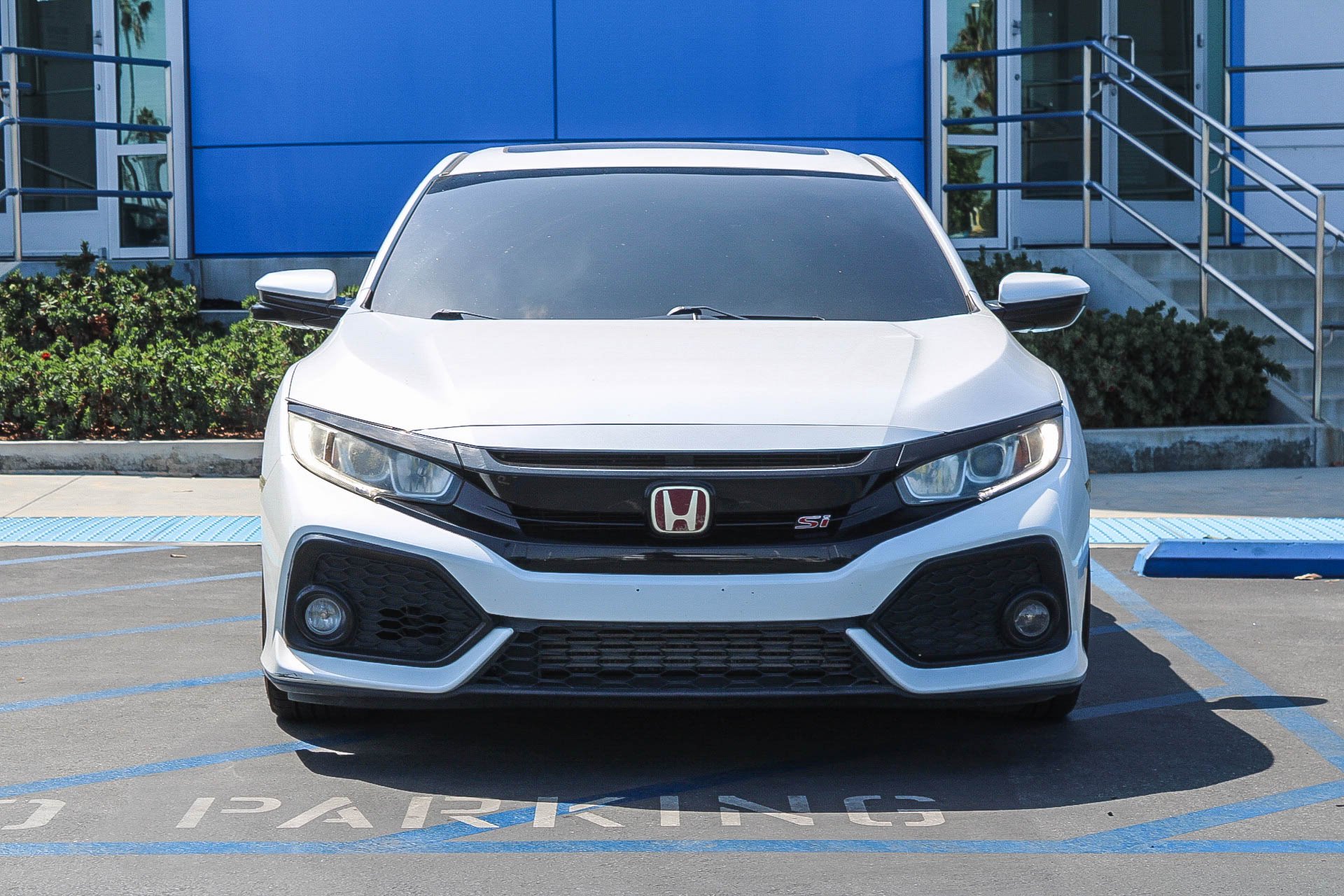 Used 2017 Honda Civic Si with VIN 2HGFC1E59HH704136 for sale in Signal Hill, CA
