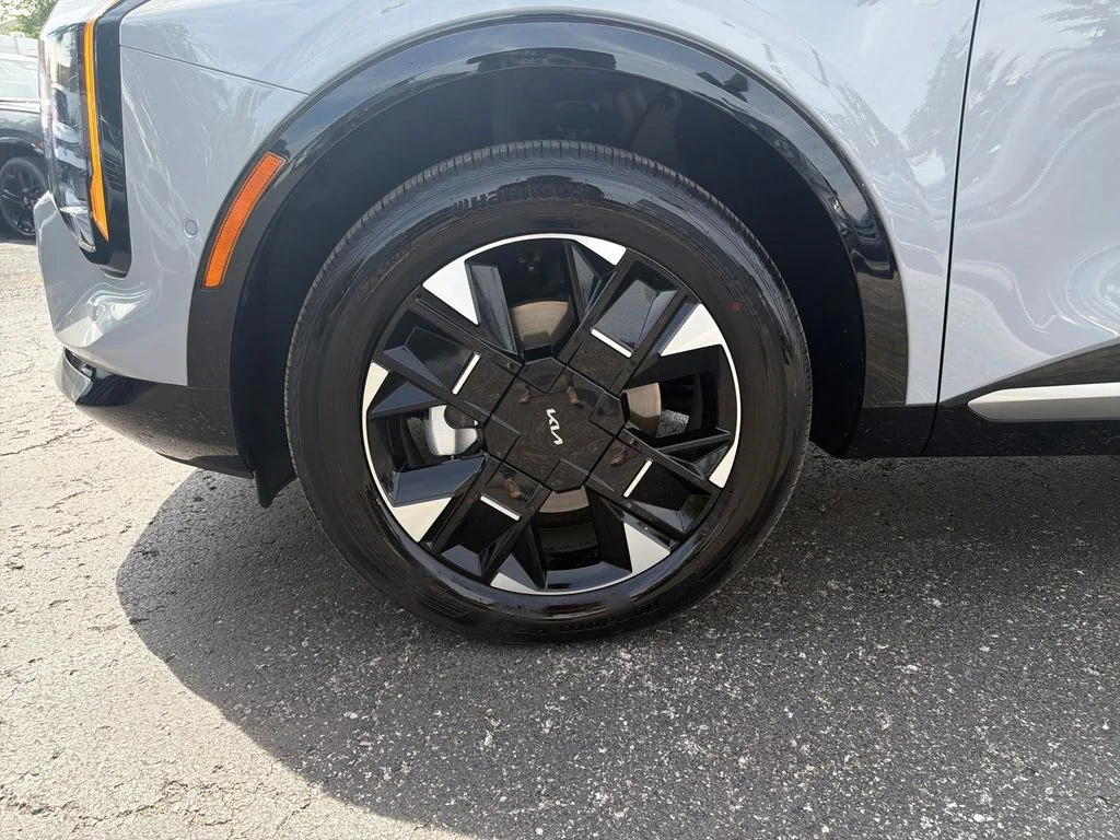 Used 2026 Gray Kia SX-Prestige image 29