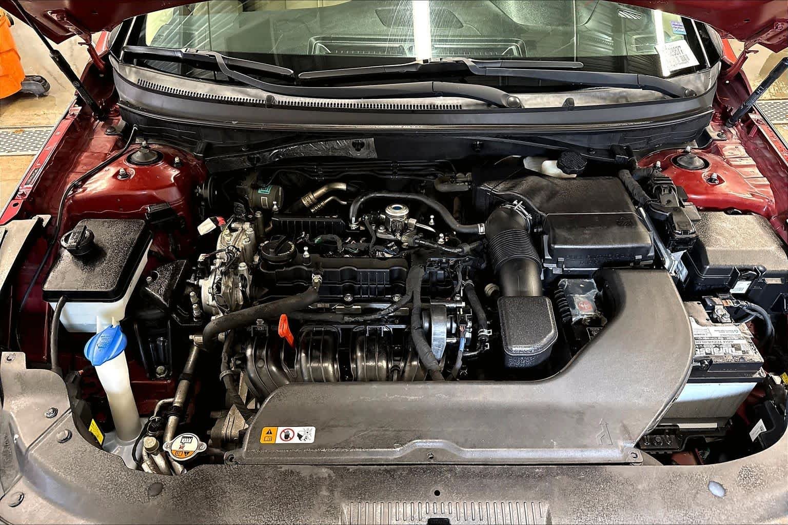 Used 2016 Venetian Red Hyundai 2.4L Limited image 32