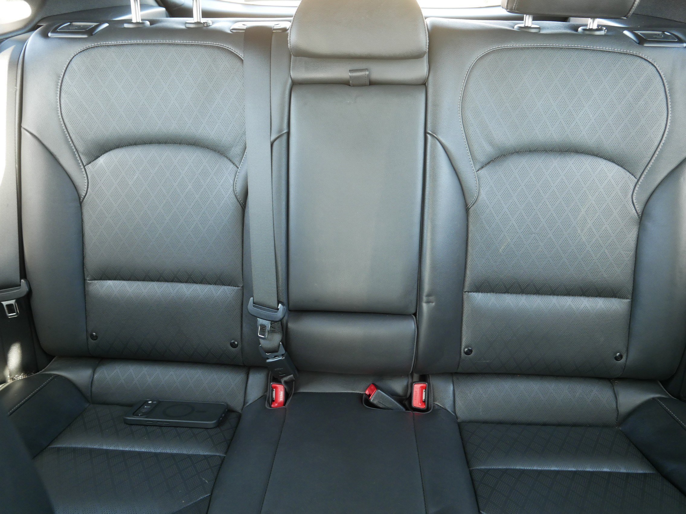 Used 2018 Ceramic White Hyundai  image 13