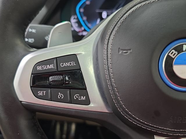 Used 2022 Arctic Grey Metallic BMW xDrive45e image 16