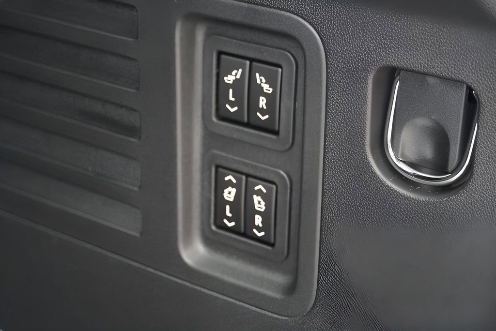 2026 Buick Enclave Sport Touring - Photo 32