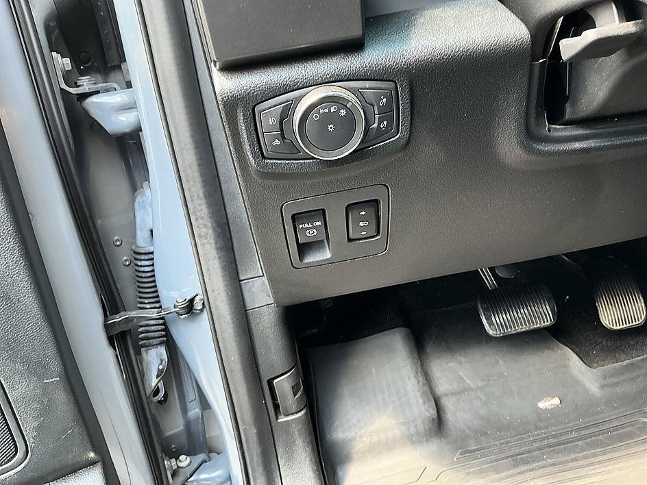 Used 2020 Gray Metallic Ford XLT image 13