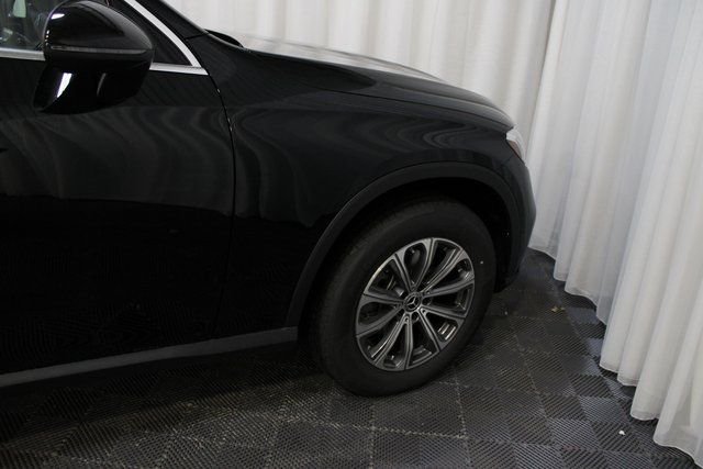 New 2026 Black Mercedes-Benz GLC 300 image 12