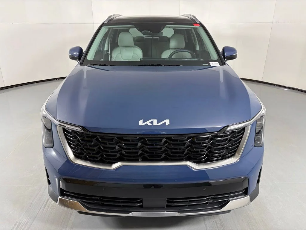 New 2026 Black Kia S image 3